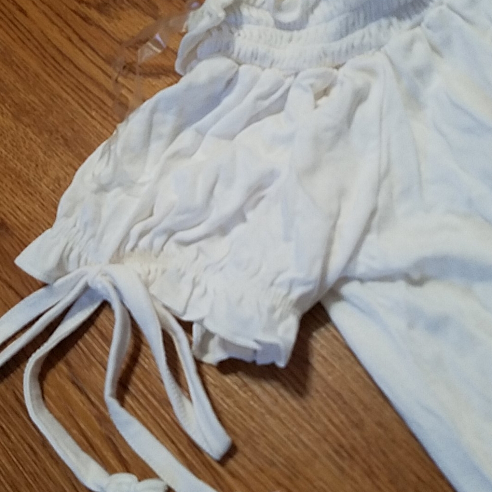 American Rag Off The Shoulder Top - Picture 2 of 3
